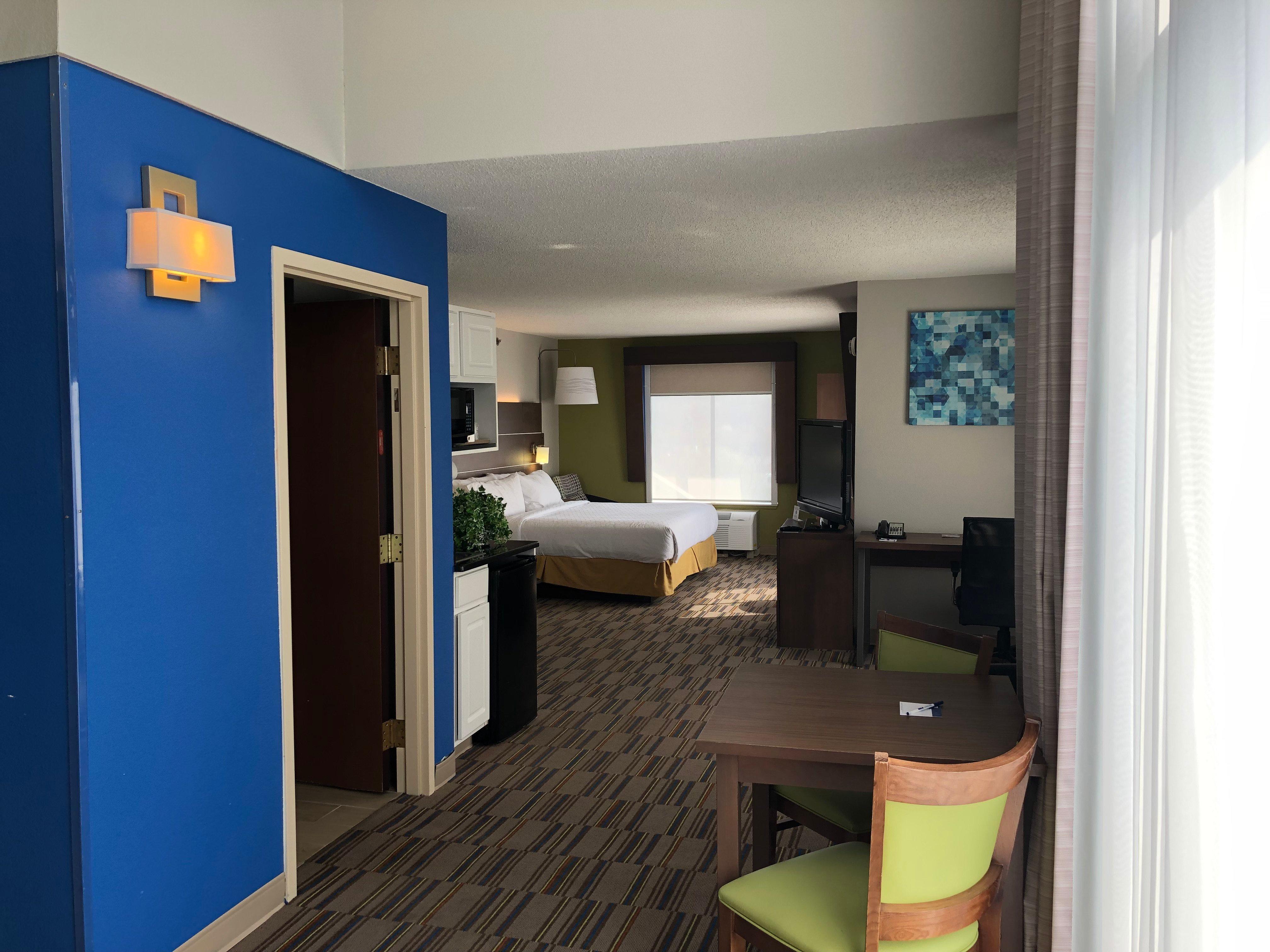 Holiday Inn Express And Suites Quakertown - Allentown Area By Ihg Exterior photo